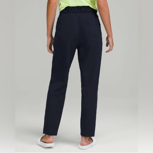 Lululemon Stretch High-Rise Pant 7/8 Length in True Navy - Picture 2 of 6